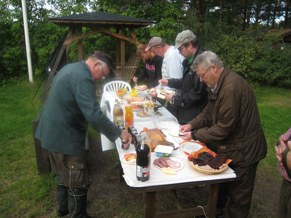 Tolfsnäs Hufvudstadsbladetin ja Helsingin Sanomien Välinen-Perinteinen Kalastuskilpailu Syyskuu 2011